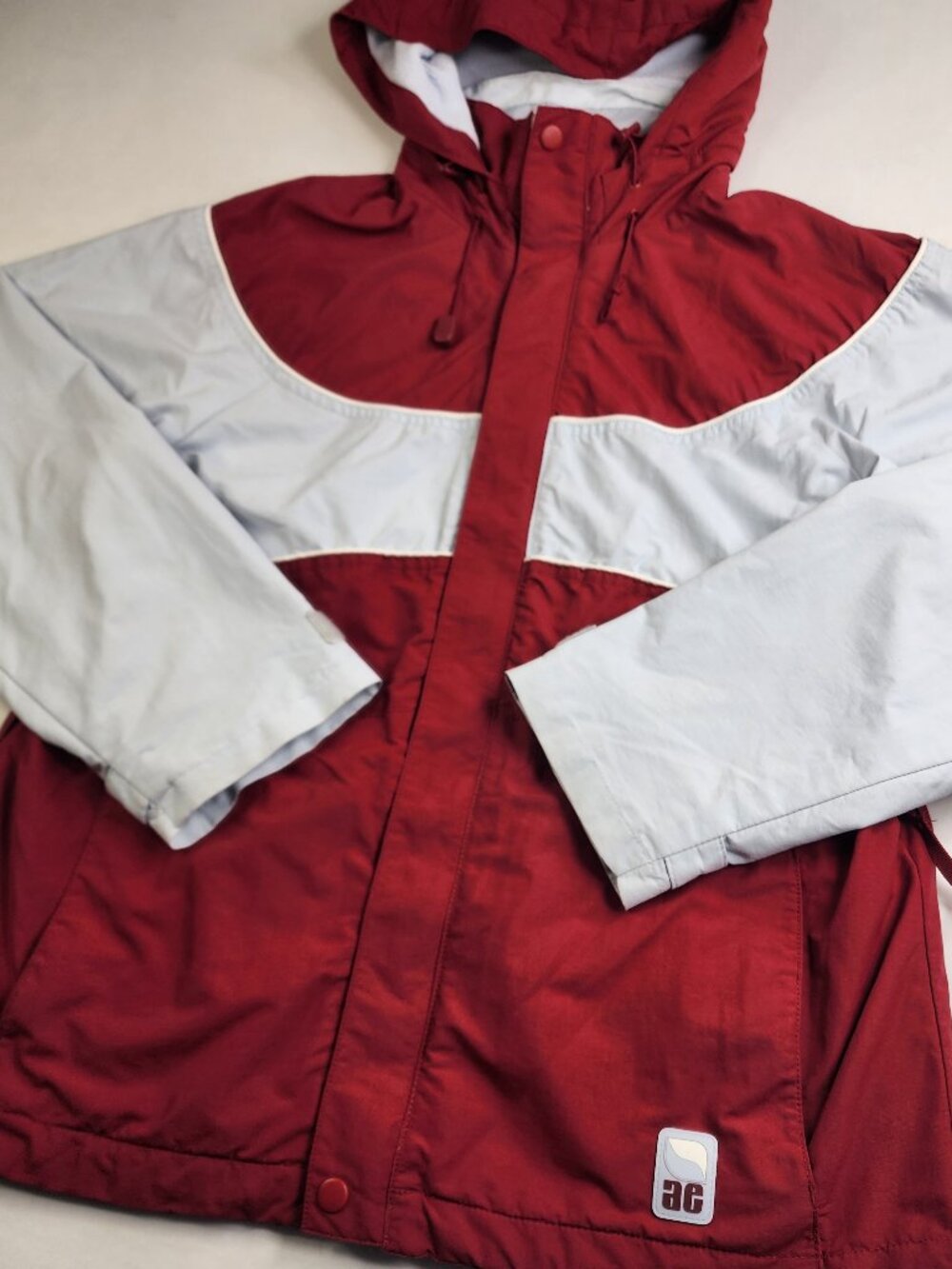 VTG American Eagle Outfitters Medium M AE77 Performance Ski Jacket Red Blue FLAW